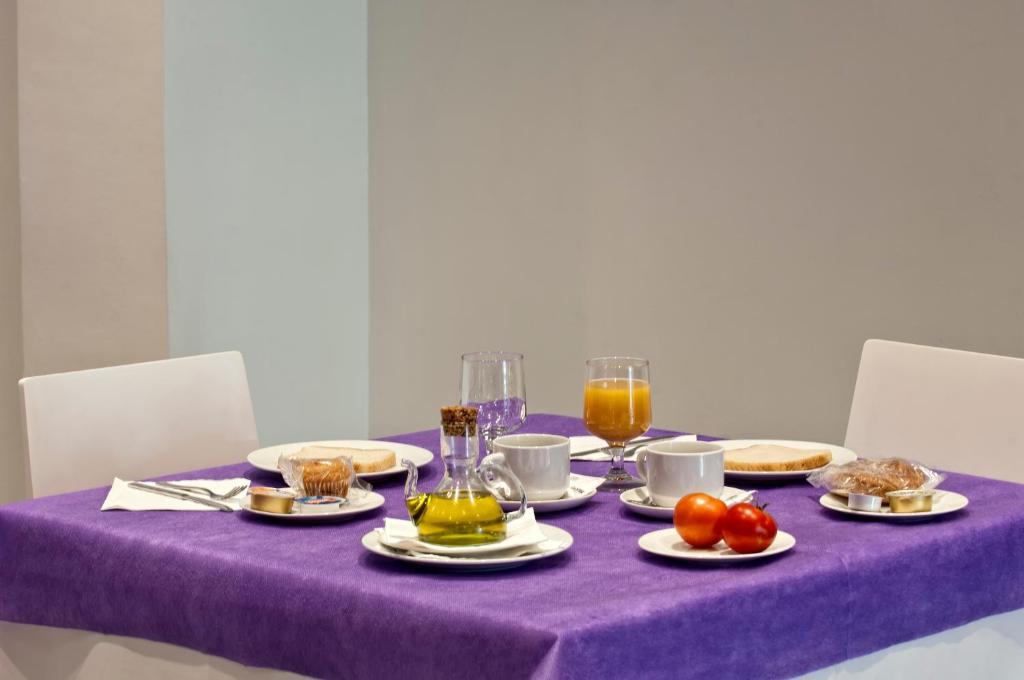 Hostal La Creu Mora d'Ebre Exterior photo